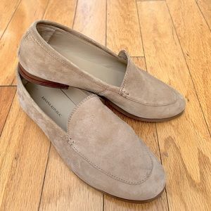 Size 7 everyday loafers